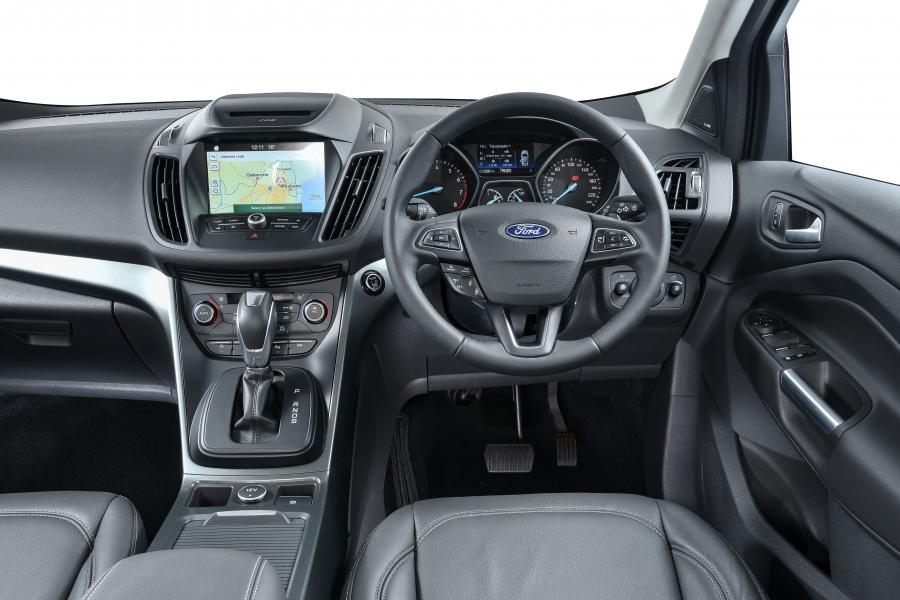 Торпедо Ford Kuga 2017 года  (ZA) (фото 35 из 40)
